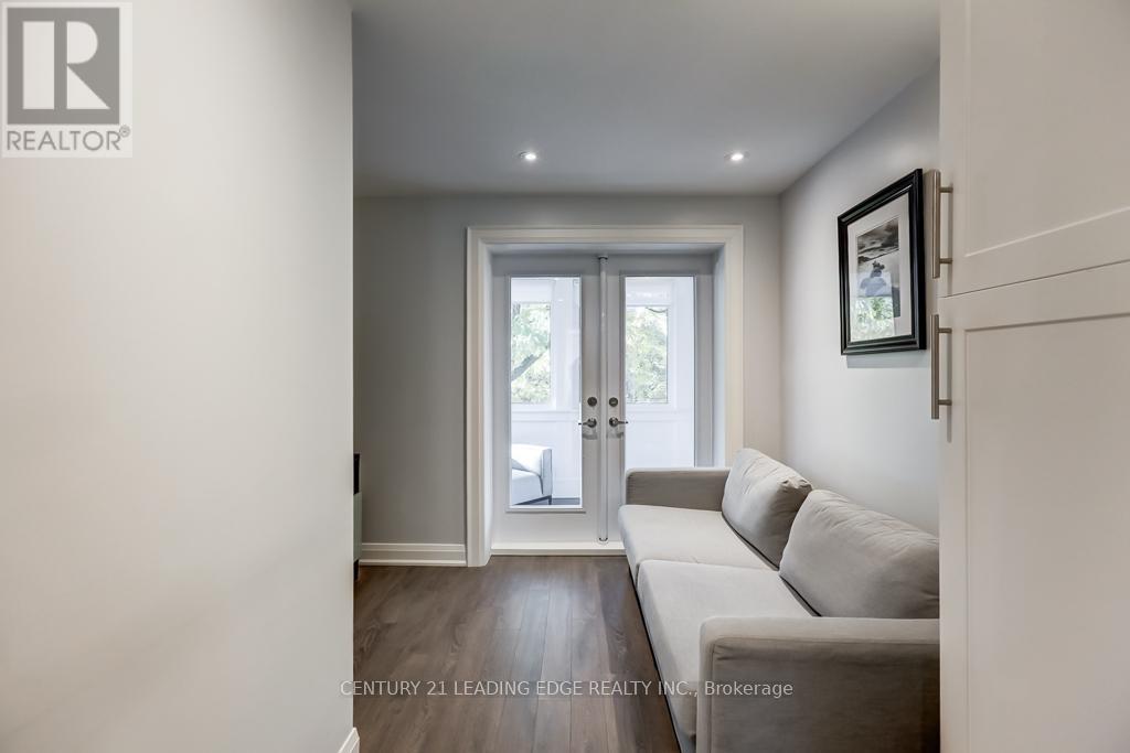 2nd Floor - 269 Leslie Street, Toronto, Ontario  M4M 3C8 - Photo 7 - E12693942