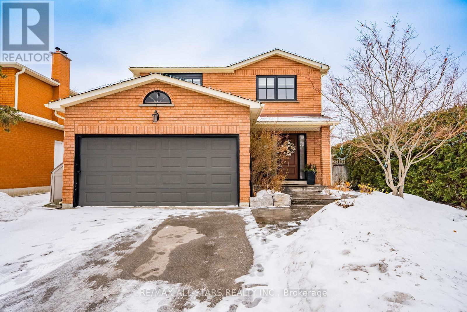 1 ALDERWOOD STREET, Whitchurch-Stouffville, Ontario