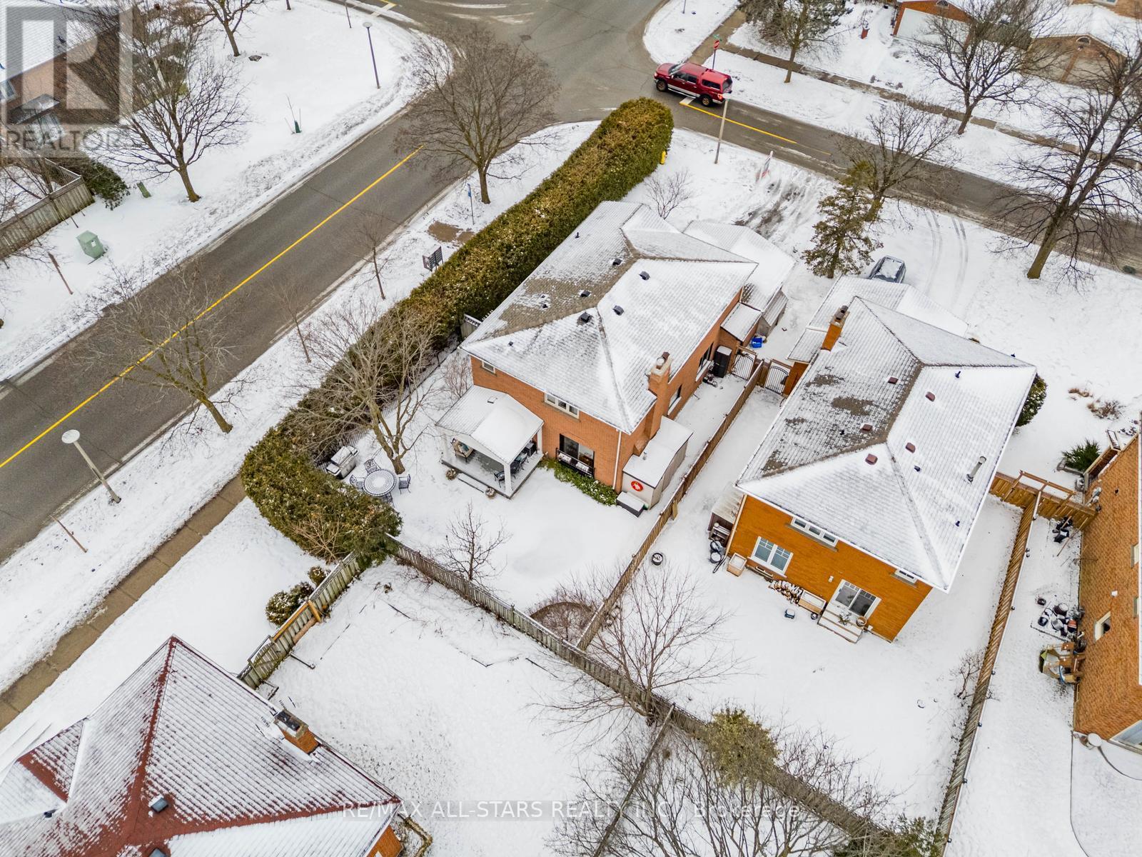 1 Alderwood Street, Whitchurch-Stouffville, Ontario  L4A 5C9 - Photo 39 - N12693926