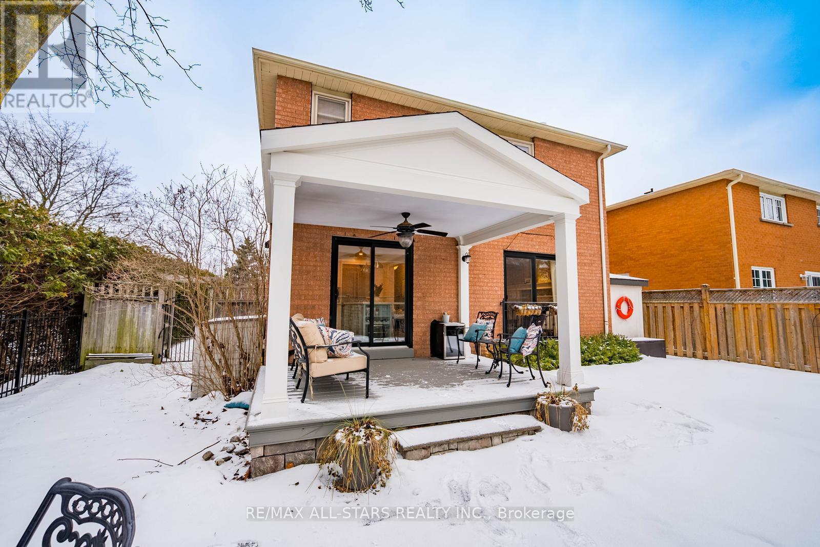 1 Alderwood Street, Whitchurch-Stouffville, Ontario  L4A 5C9 - Photo 49 - N12693926