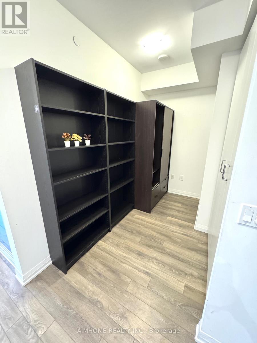 807 - 99 Eagle Rock Way, Vaughan, Ontario  L6A 5A7 - Photo 10 - N12693938