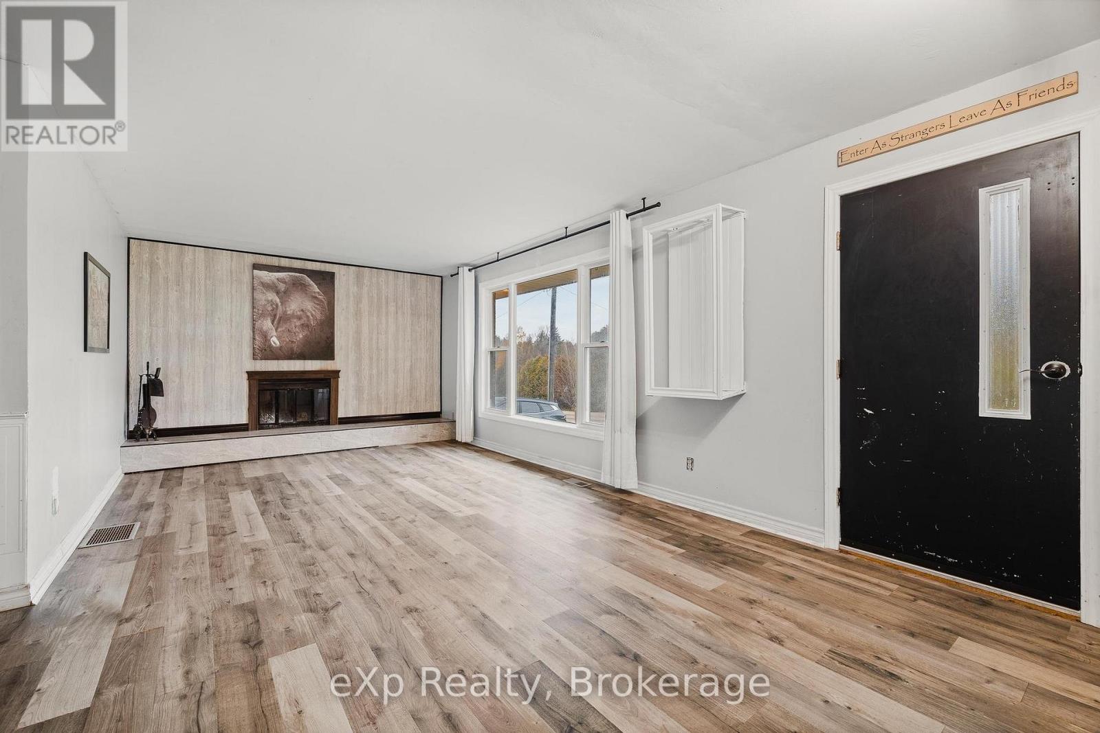 405014 Grey 4 Road, Grey Highlands, Ontario  N0C 1E0 - Photo 7 - X12511150