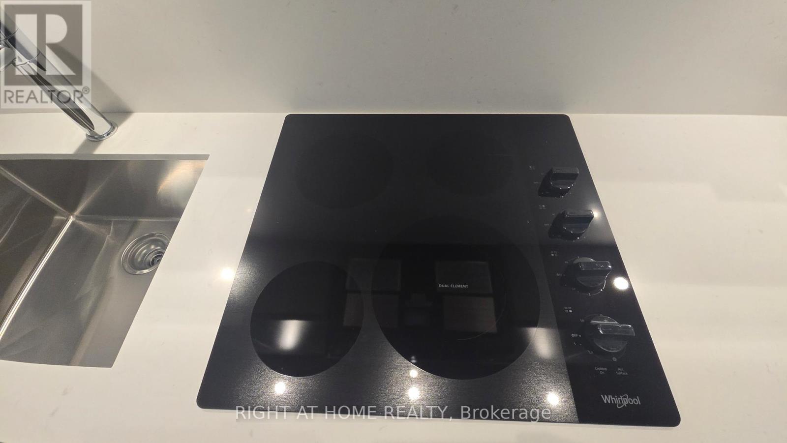 209 - 60 Central Park Road Way, Toronto, Ontario  M9A 0E6 - Photo 21 - W12659670