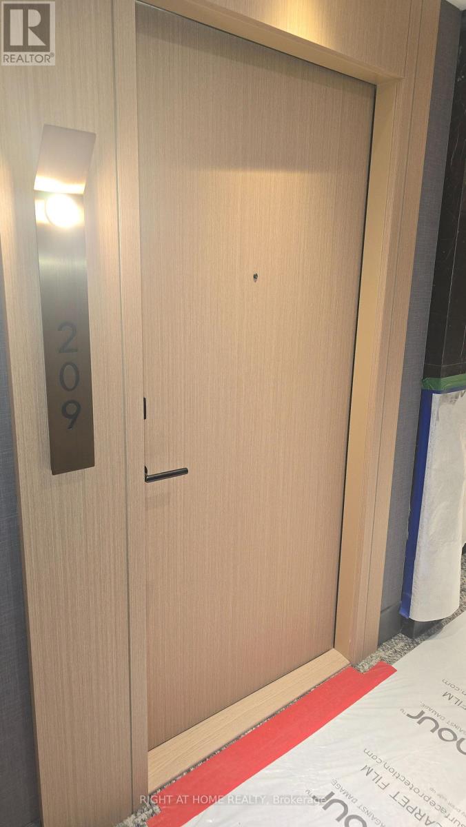 209 - 60 Central Park Road Way, Toronto, Ontario  M9A 0E6 - Photo 11 - W12659670