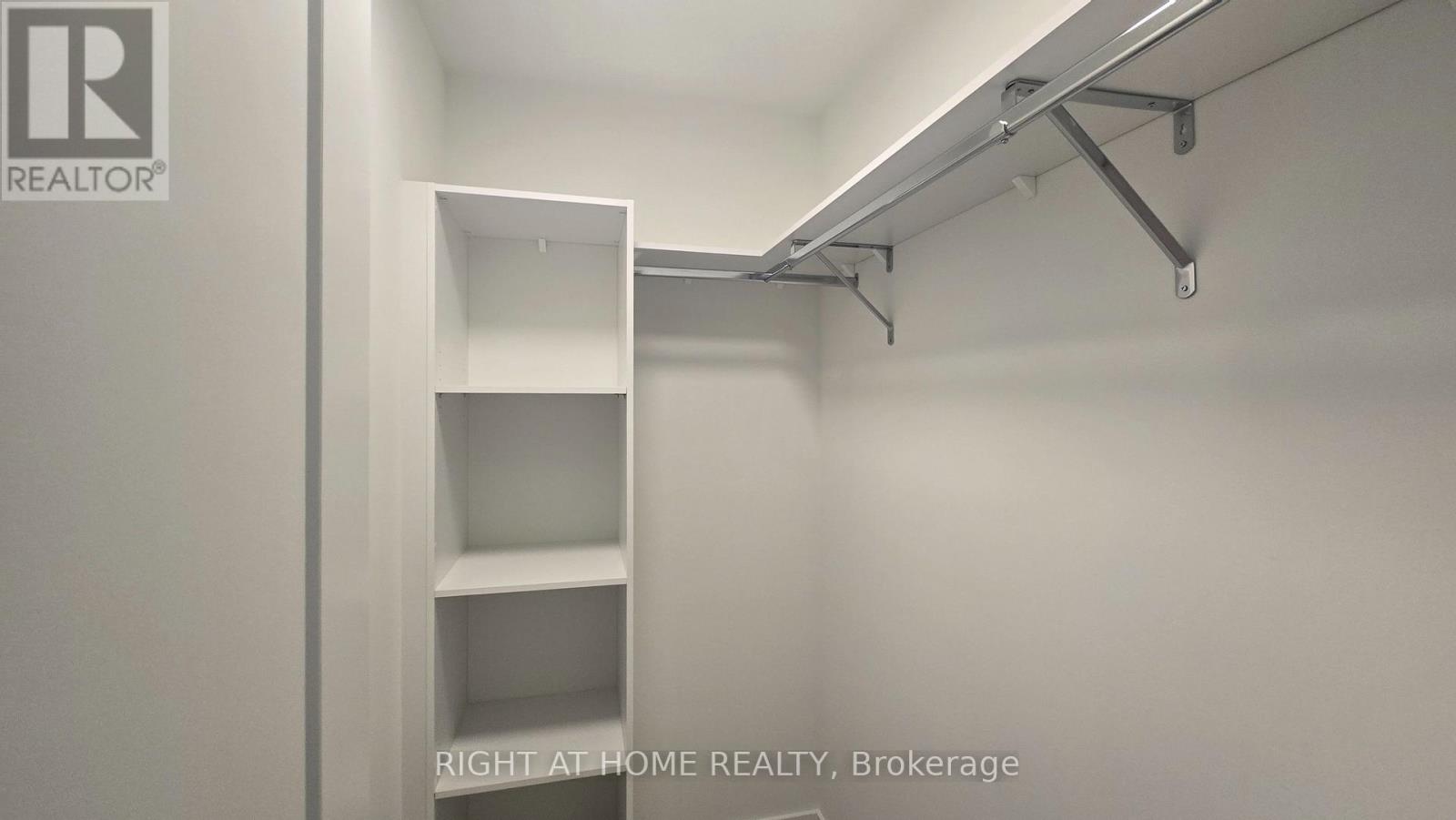 209 - 60 Central Park Road Way, Toronto, Ontario  M9A 0E6 - Photo 31 - W12659670