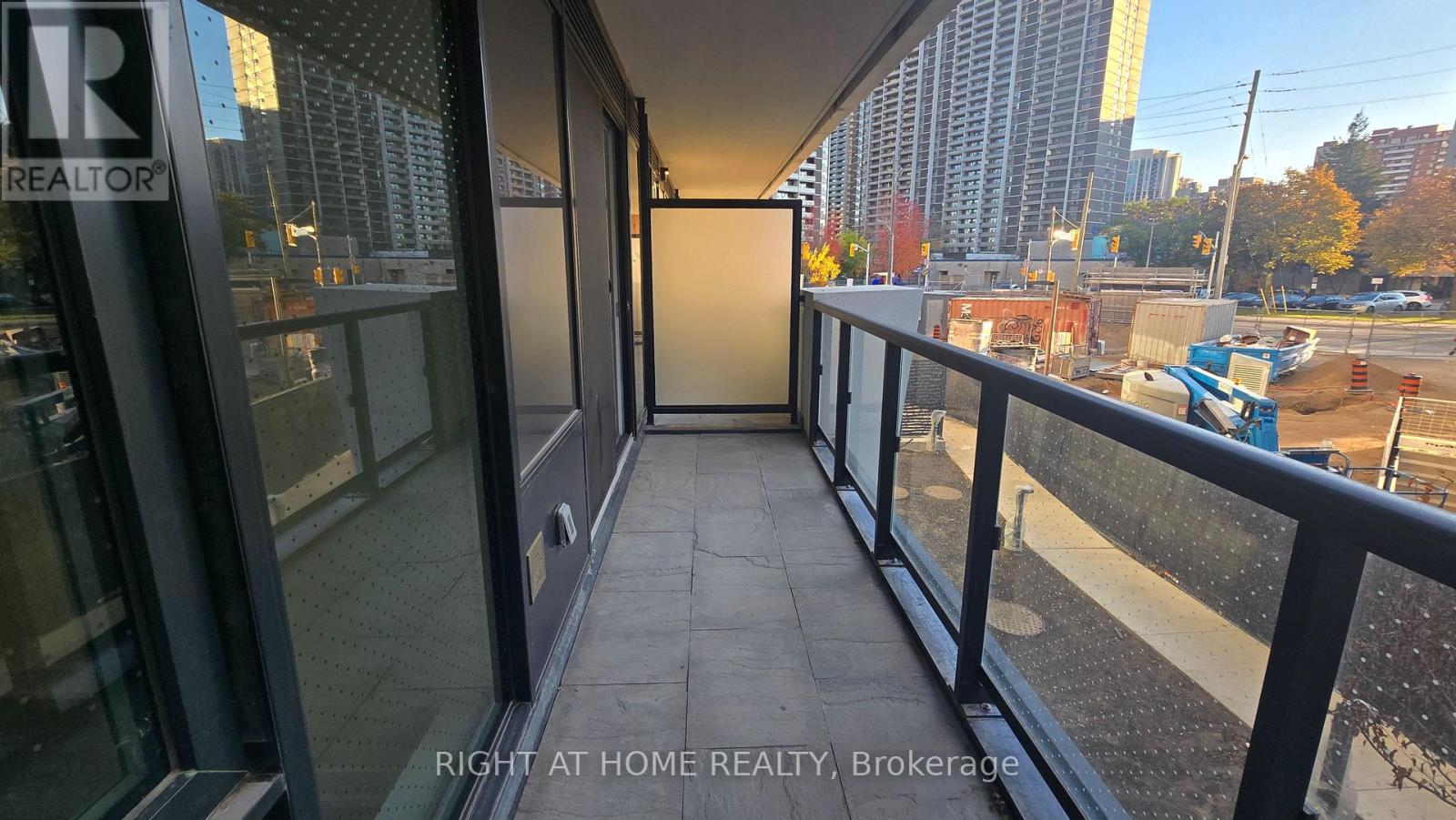 209 - 60 Central Park Road Way, Toronto, Ontario  M9A 0E6 - Photo 39 - W12659670