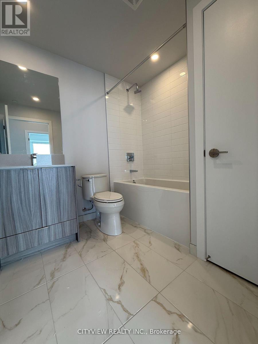 4807 - 430 Square One Drive, Mississauga, Ontario  L5B 0L6 - Photo 12 - W12693928