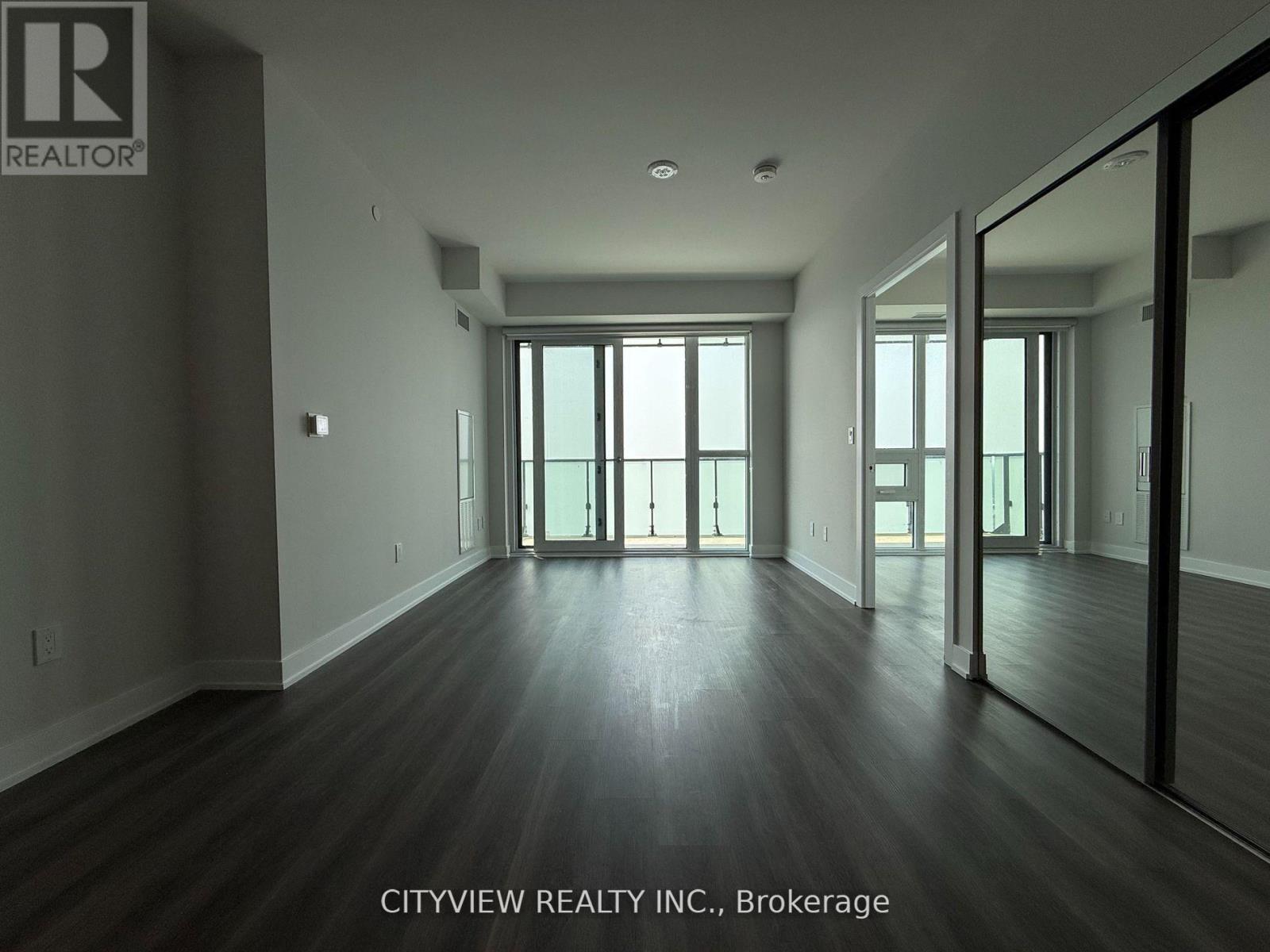 4807 - 430 Square One Drive, Mississauga, Ontario  L5B 0L6 - Photo 7 - W12693928