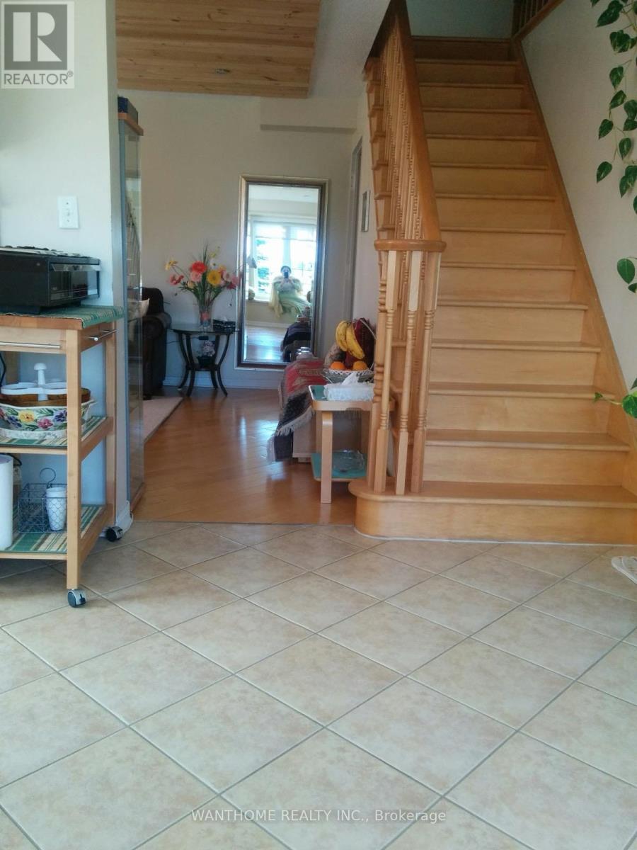 3995 Janice Drive, Mississauga, Ontario  L5M 7Y5 - Photo 13 - W12693930