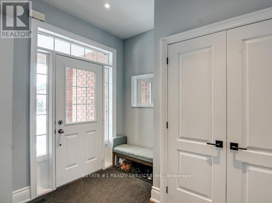 32 River Rock Crescent, Brampton, Ontario  L7A 2W4 - Photo 9 - W12693936