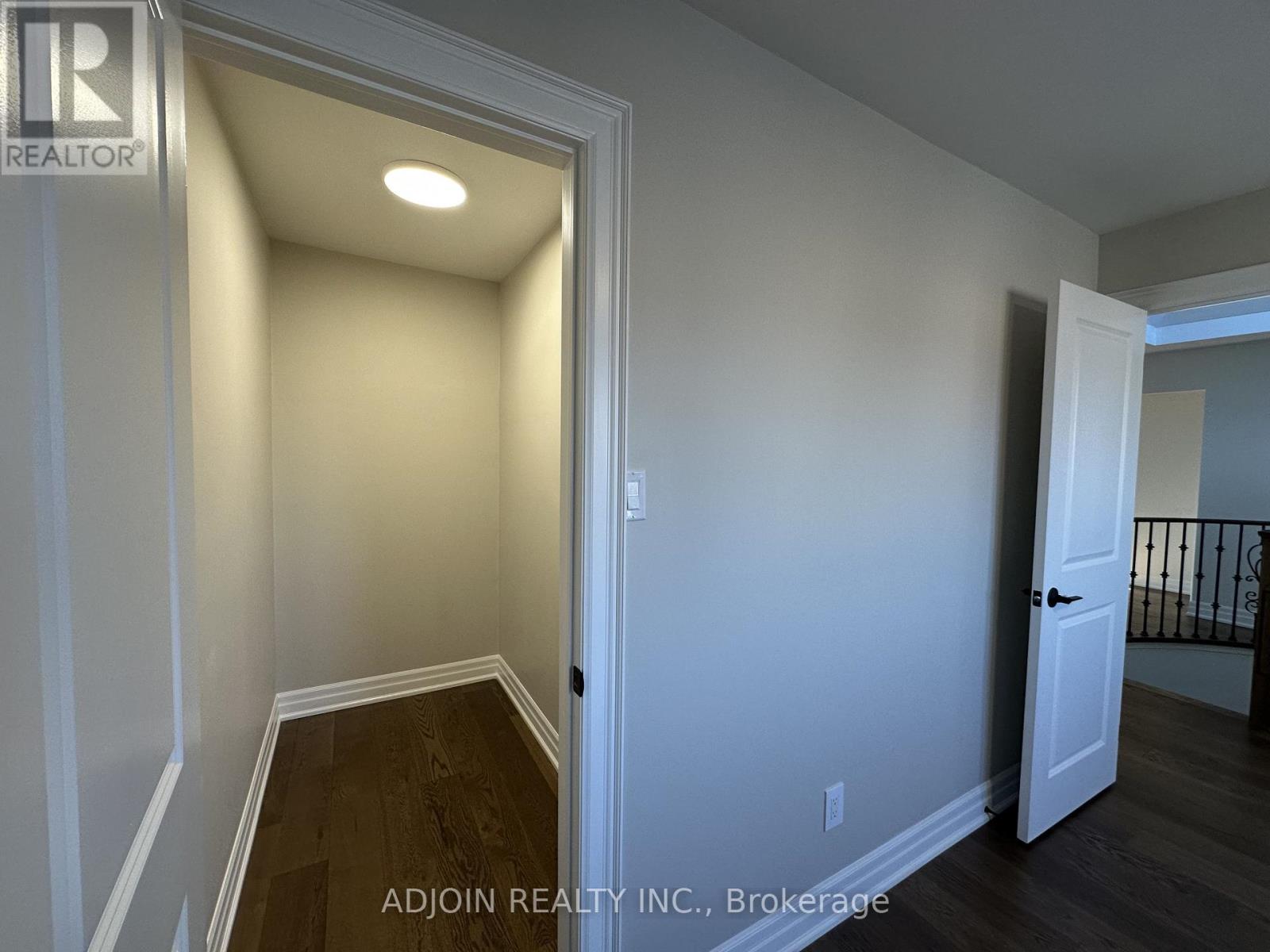 Room 1 - 3366 Mulcaster Road, Mississauga, Ontario  L5L 5A7 - Photo 3 - W12693948