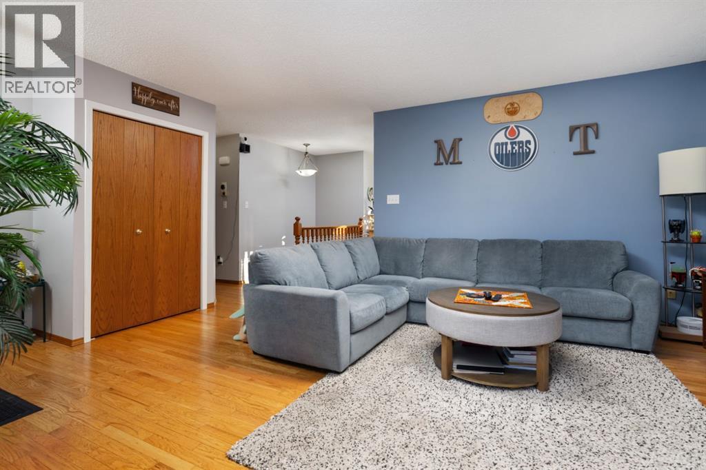 6611 54 Avenue, Camrose, Alberta  T4V 4M1 - Photo 4 - A2278442