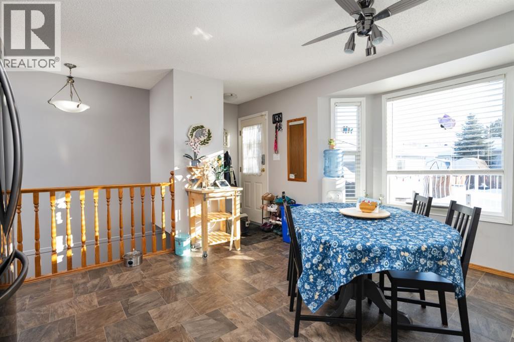 6611 54 Avenue, Camrose, Alberta  T4V 4M1 - Photo 9 - A2278442