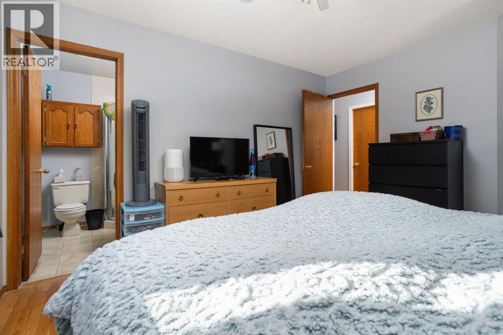 6611 54 Avenue, Camrose, Alberta  T4V 4M1 - Photo 15 - A2278442