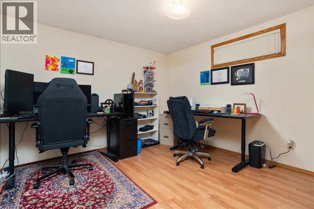 6611 54 Avenue, Camrose, Alberta  T4V 4M1 - Photo 27 - A2278442