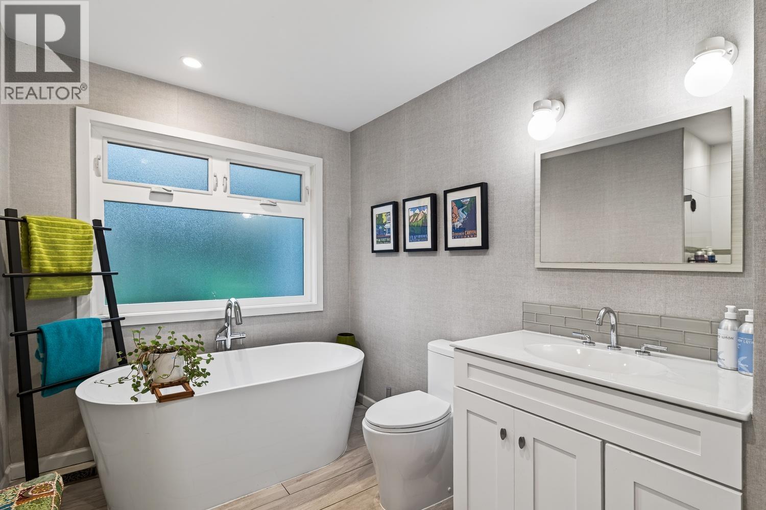 2568 Carnation Street, North Vancouver, British Columbia  V7H 1H5 - Photo 17 - R3079312