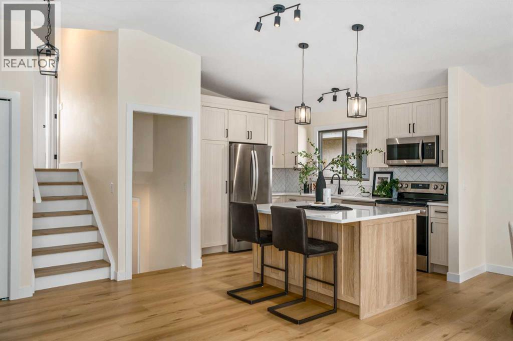 204 Mckerrell Way Se, Calgary, Alberta  T2Z 1N9 - Photo 7 - A2260950