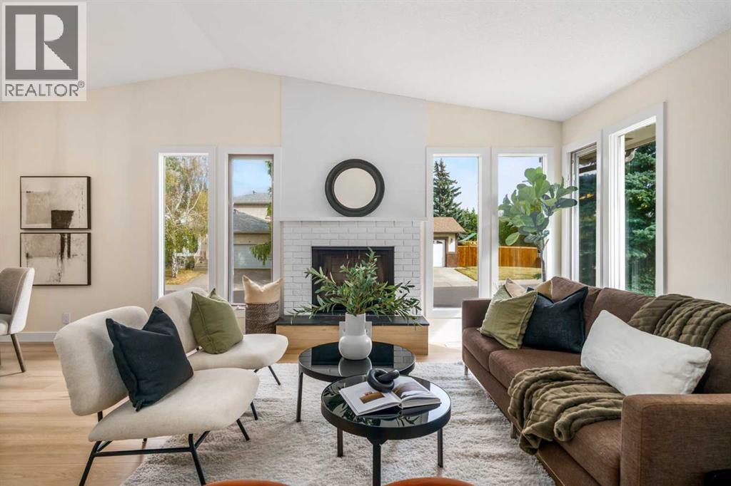 204 Mckerrell Way Se, Calgary, Alberta  T2Z 1N9 - Photo 5 - A2260950