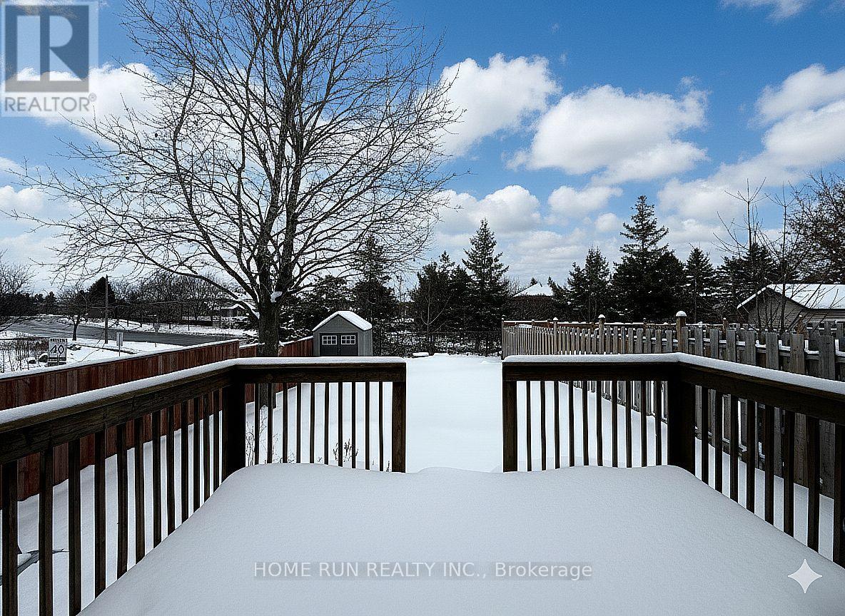 62 Highmont Court, Ottawa, Ontario  K2T 1B2 - Photo 4 - X12693960