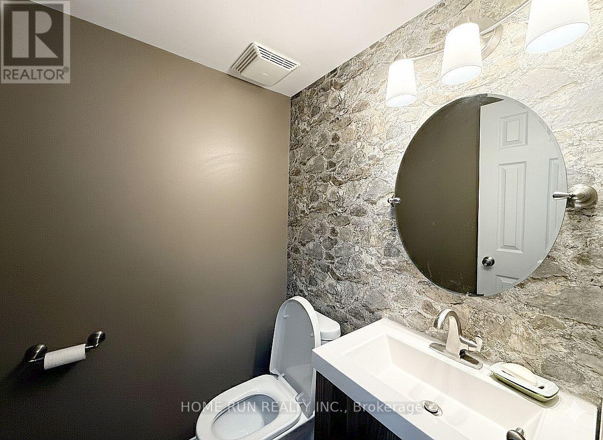 62 Highmont Court, Ottawa, Ontario  K2T 1B2 - Photo 6 - X12693960