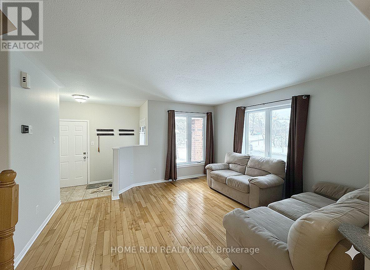 62 Highmont Court, Ottawa, Ontario  K2T 1B2 - Photo 7 - X12693960