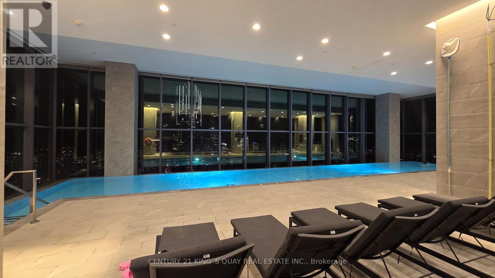 5610 - 7 Grenville Street, Toronto, Ontario  M4Y 0E9 - Photo 4 - C12693954