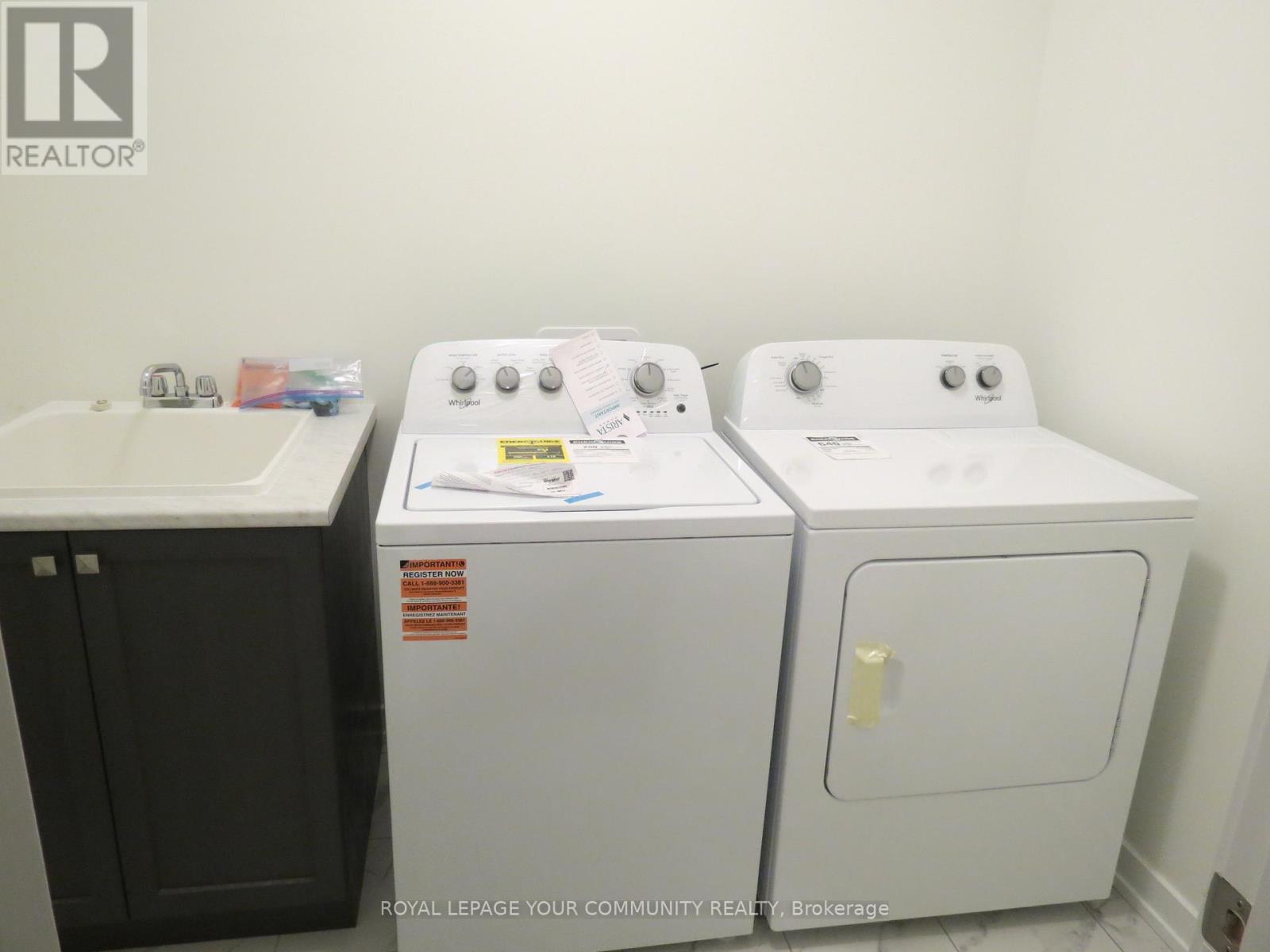 1152 Tanbark Avenue, Oakville, Ontario  L6H 8C4 - Photo 17 - W12693964