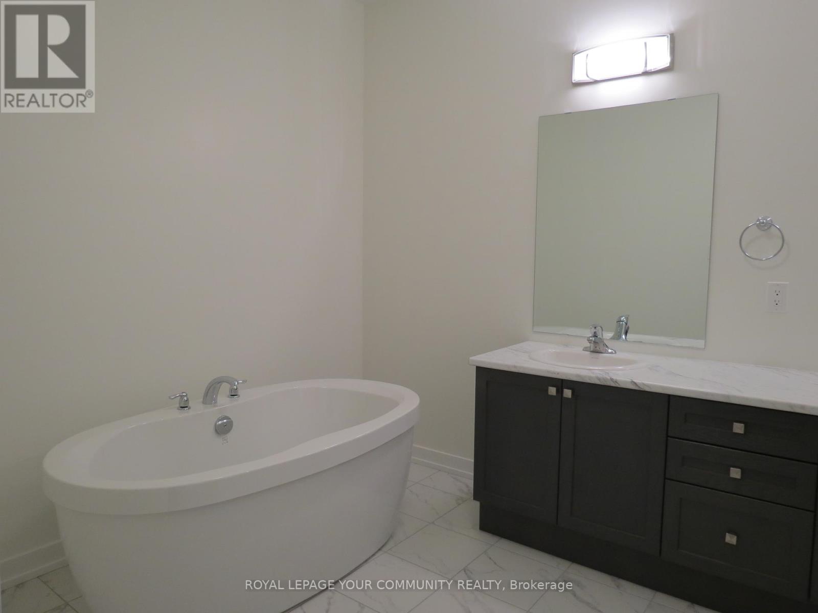 1152 Tanbark Avenue, Oakville, Ontario  L6H 8C4 - Photo 19 - W12693964