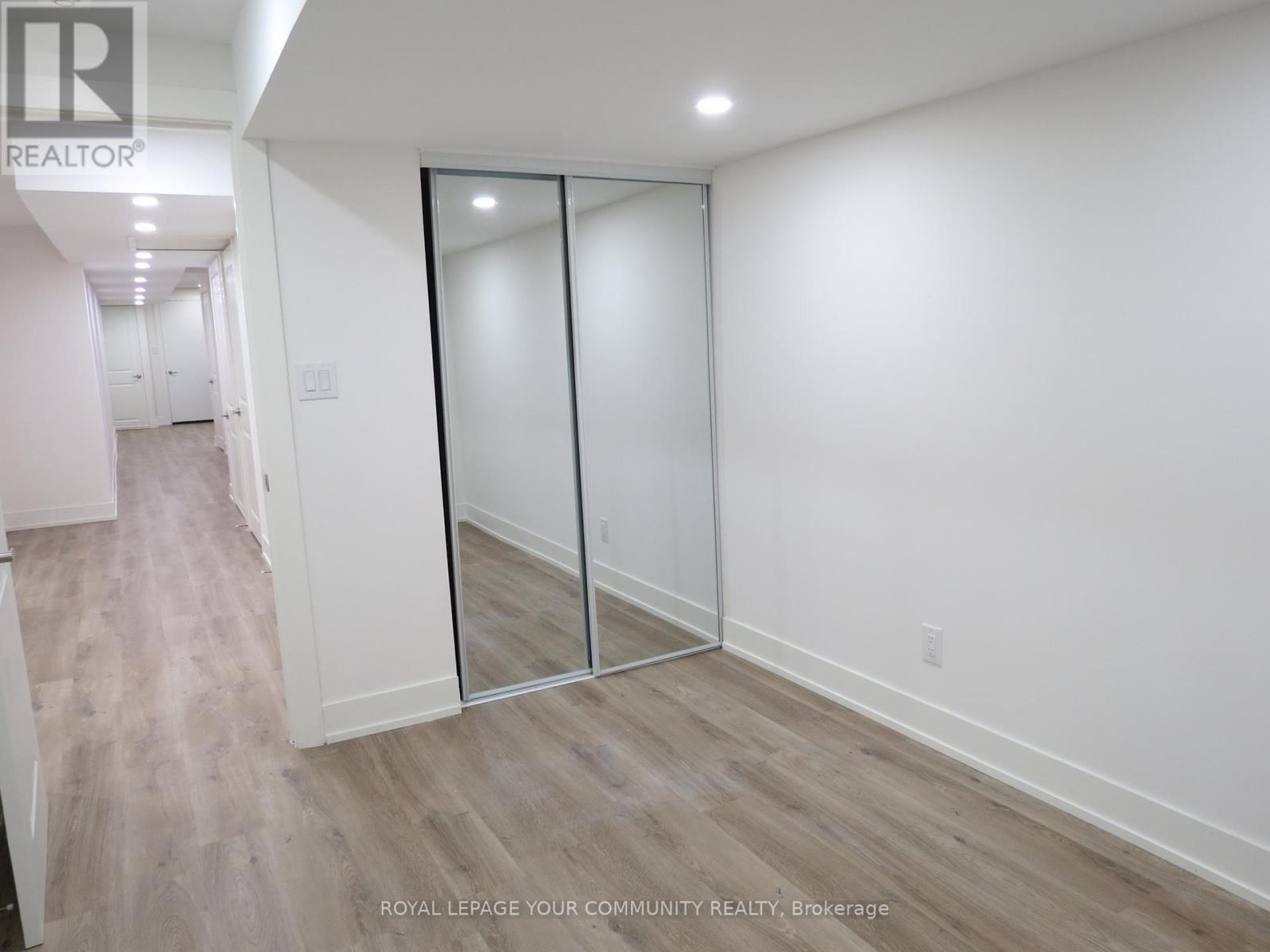 1152 Tanbark Avenue, Oakville, Ontario  L6H 8C4 - Photo 24 - W12693964