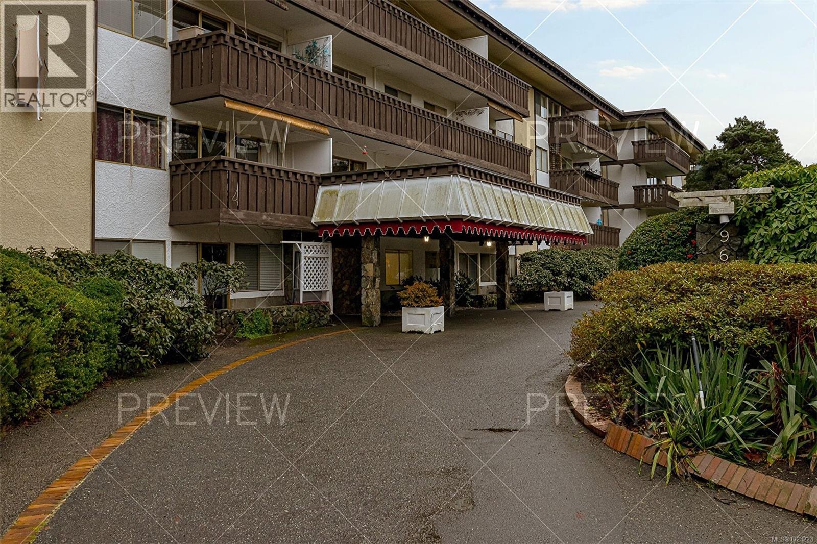 118 964 Heywood Ave, Victoria, British Columbia