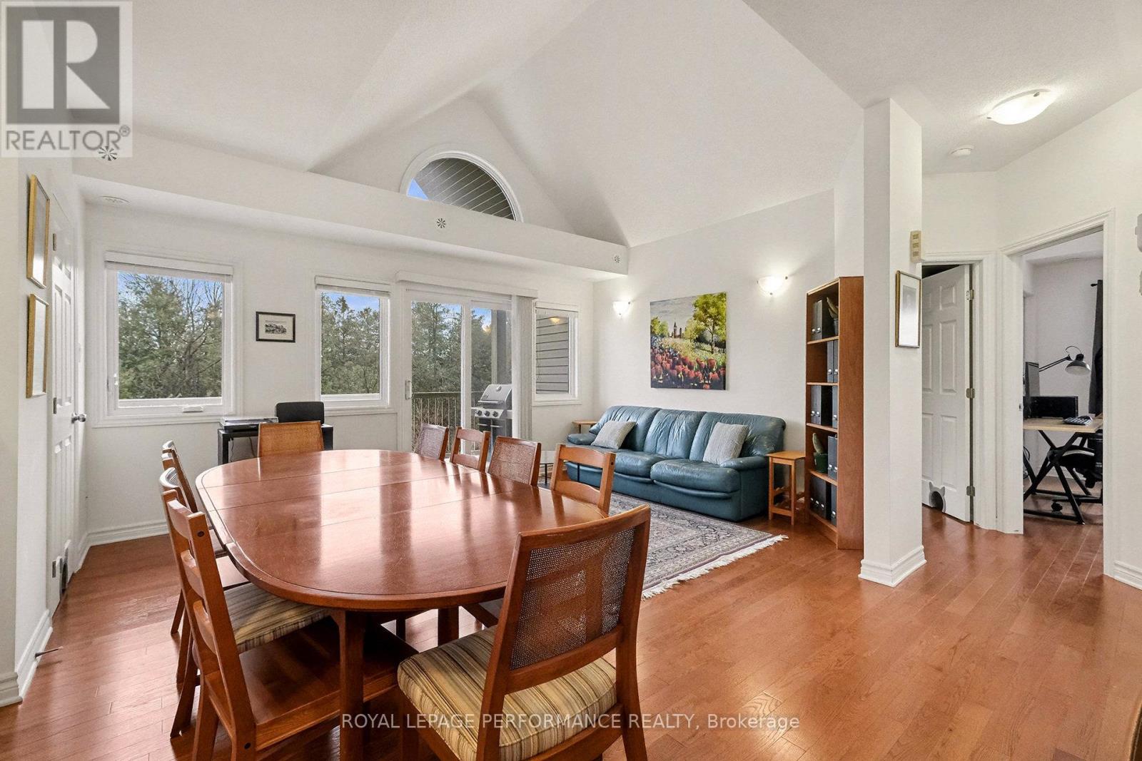 J - 362 Wood Acres Grove, Ottawa, Ontario  K1T 0M7 - Photo 10 - X12693994