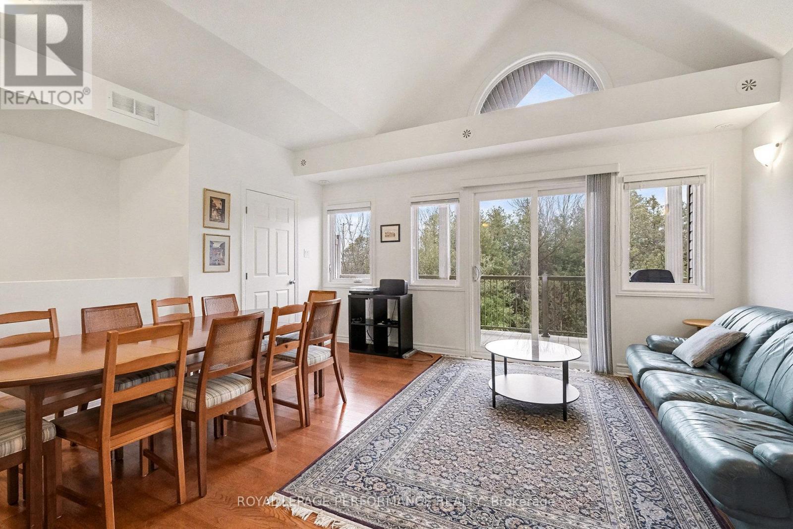 J - 362 Wood Acres Grove, Ottawa, Ontario  K1T 0M7 - Photo 8 - X12693994