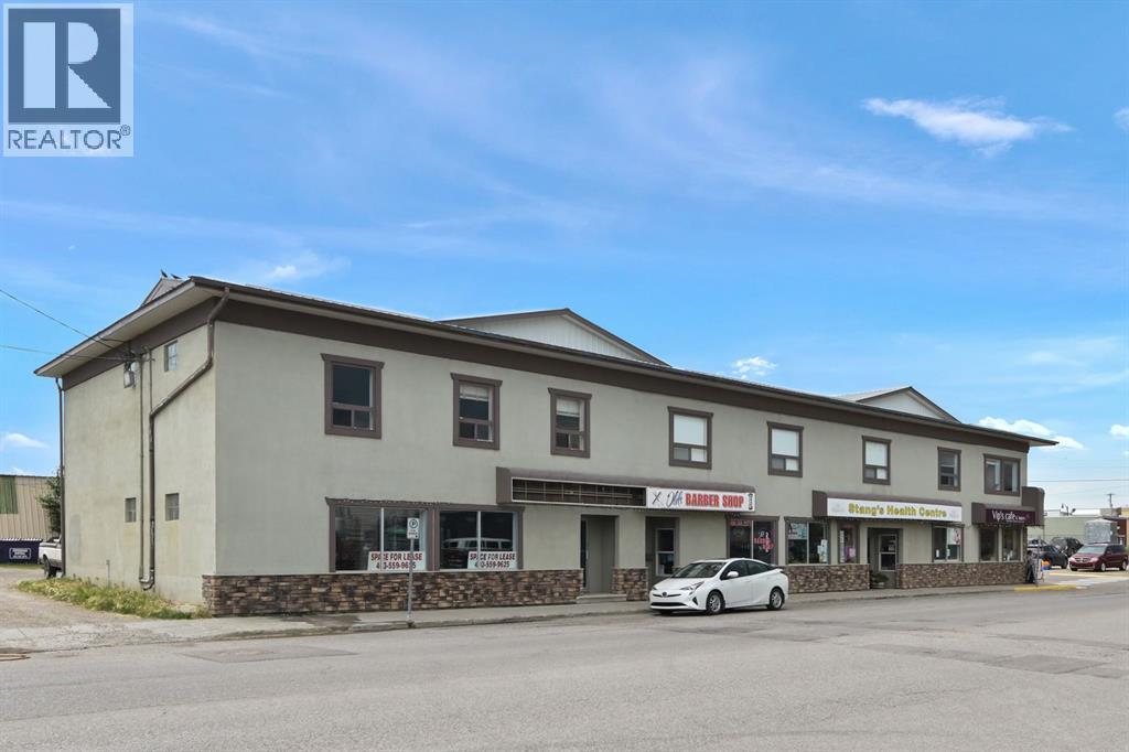 5001-05 49 Avenue, Olds, Alberta  T4H 1W9 - Photo 3 - A2240906