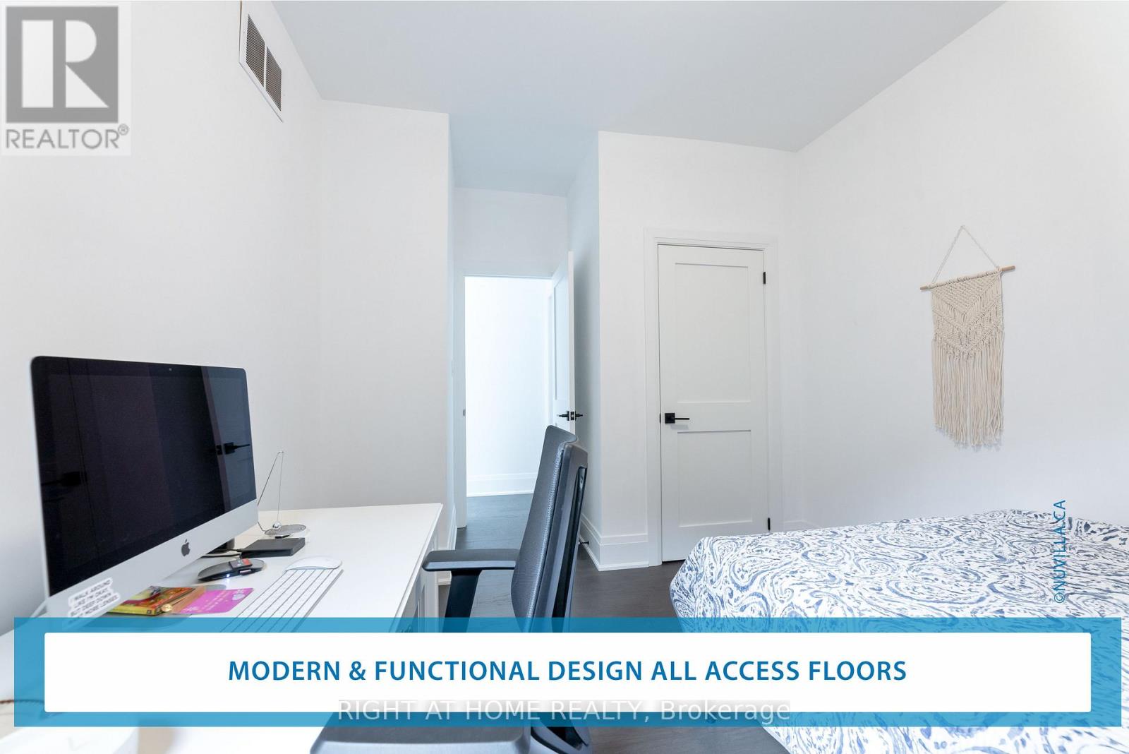 10 Marshall Boulevard, Toronto (Rockcliffe-Smythe), Ontario  M6N 2R7 - Photo 19 - W12693972