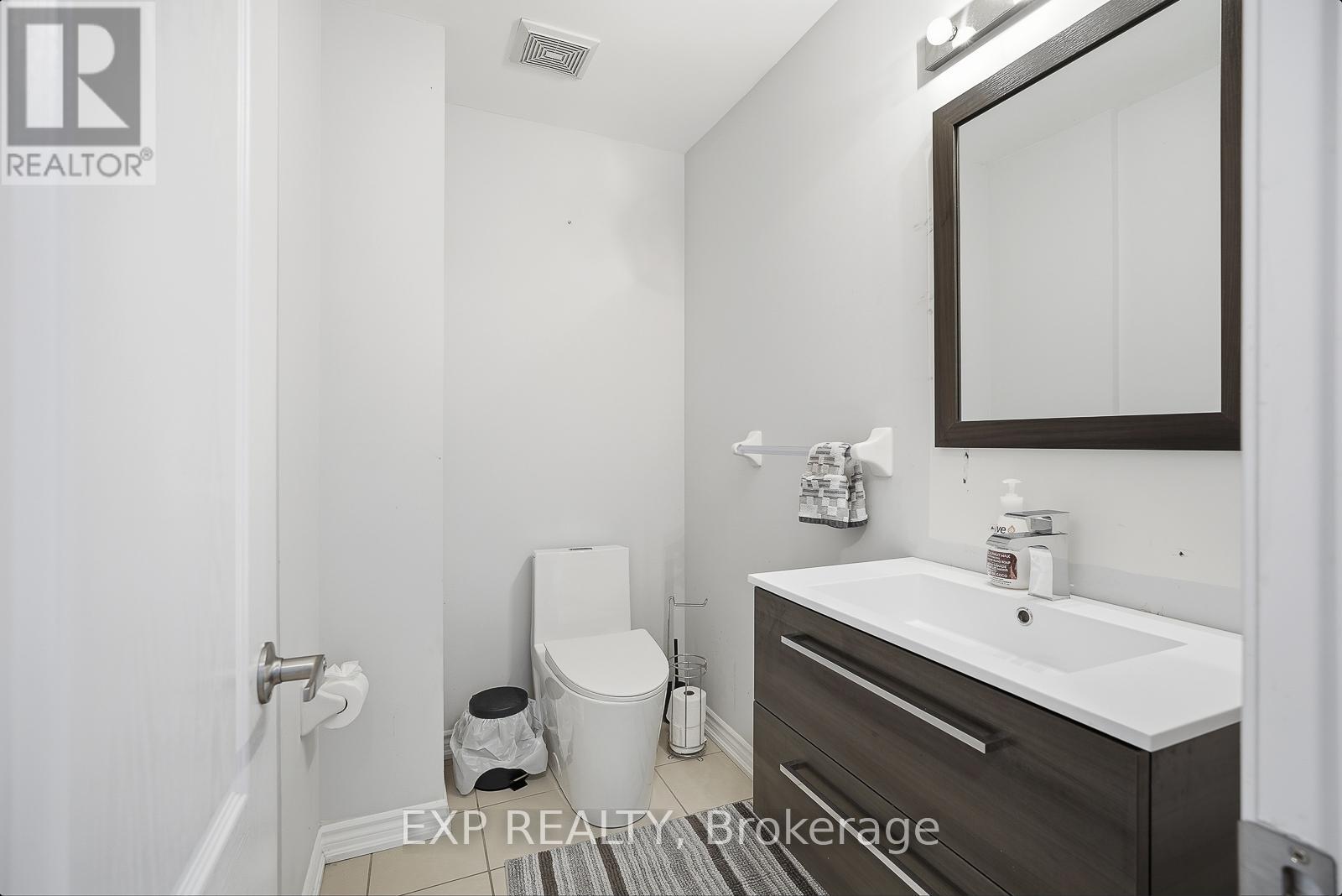 138 Agava Street, Brampton, Ontario  L7A 4R9 - Photo 10 - W12693988