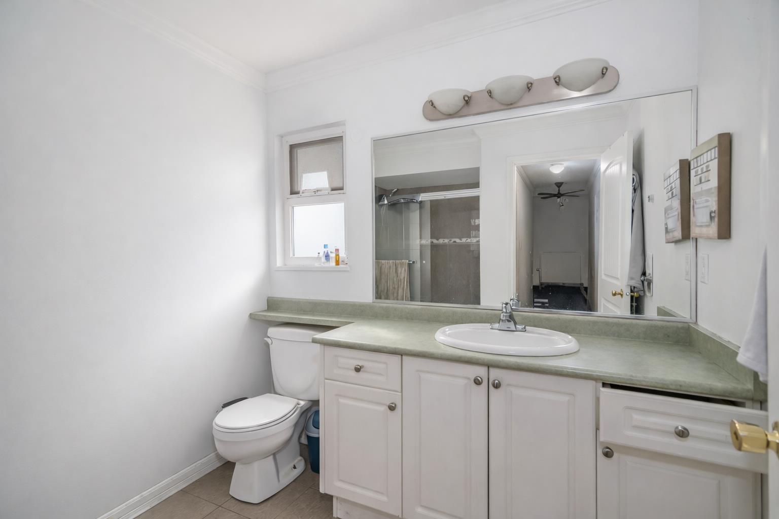 14251 72nd Avenue, Surrey, British Columbia  V3W 2P9 - Photo 12 - R3078432