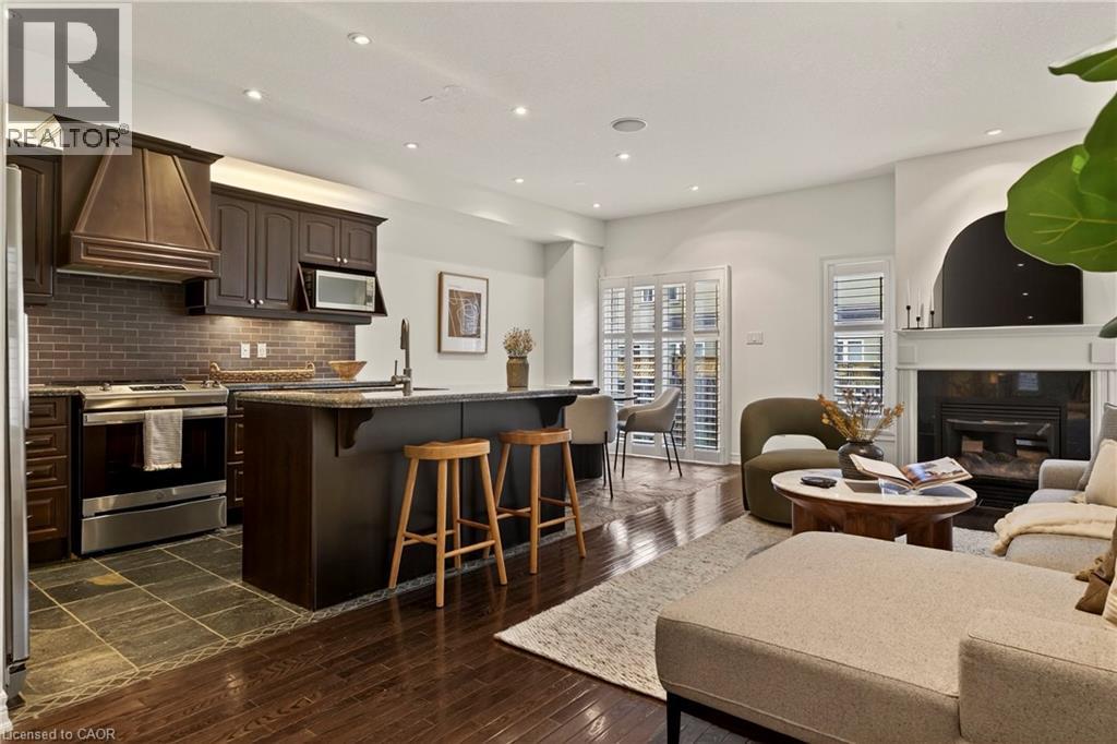 84 FOREST VALLEY Crescent, Hamilton, Ontario