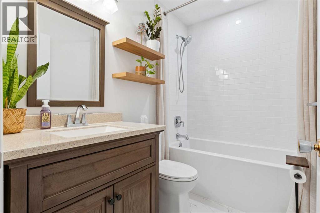 3406 Cedarille Drive Sw, Calgary, Alberta  T2W 5A9 - Photo 11 - A2278961