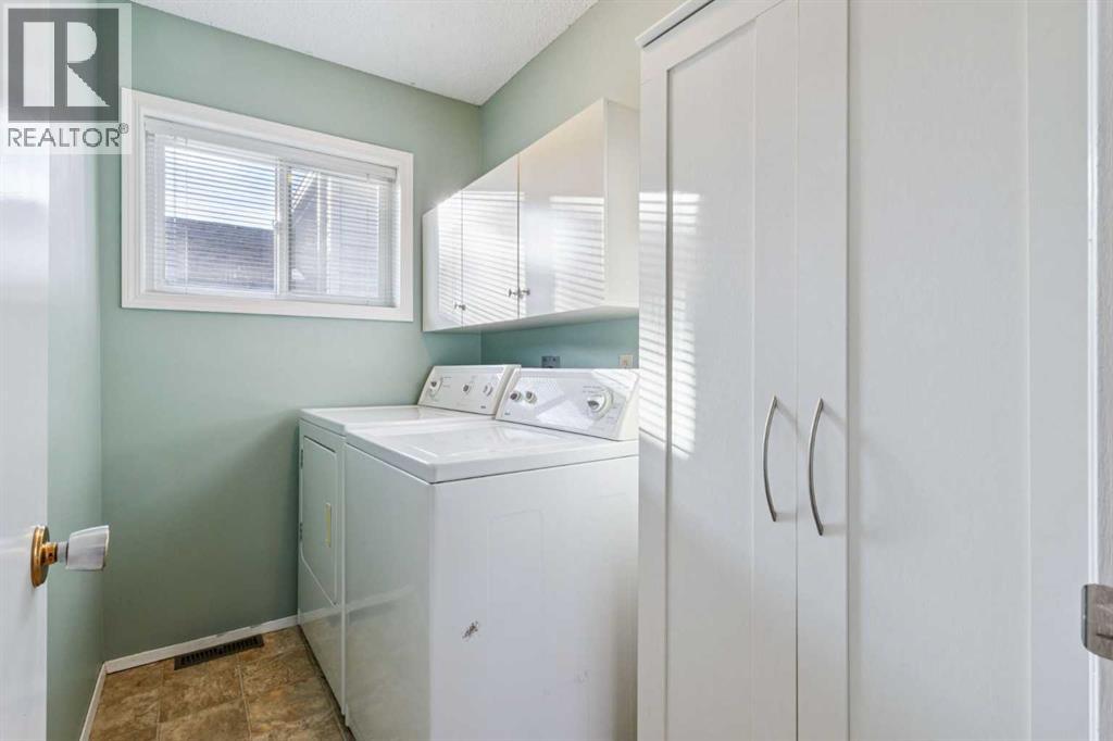 3406 Cedarille Drive Sw, Calgary, Alberta  T2W 5A9 - Photo 18 - A2278961