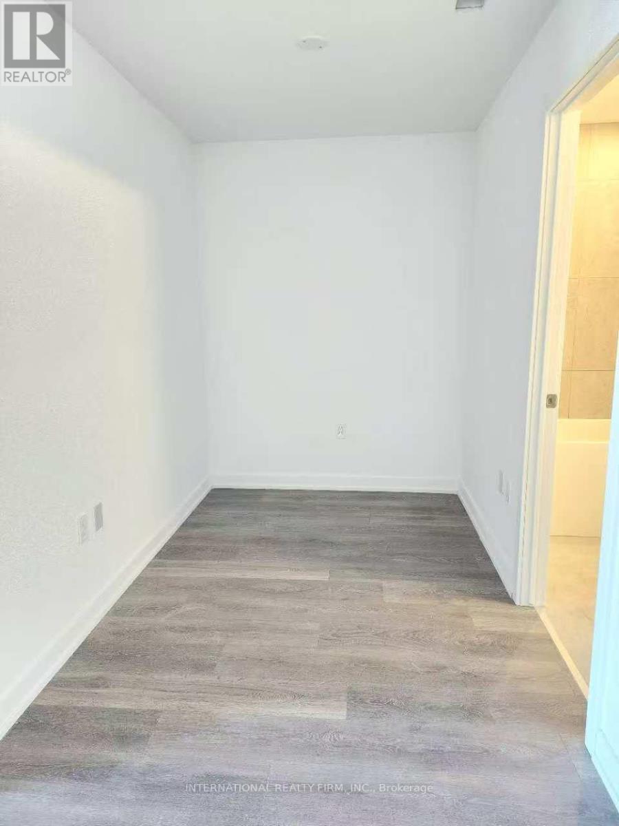 1701 - 1606 Charles Street, Whitby (Port Whitby), Ontario  L1N 0P1 - Photo 3 - E12694018