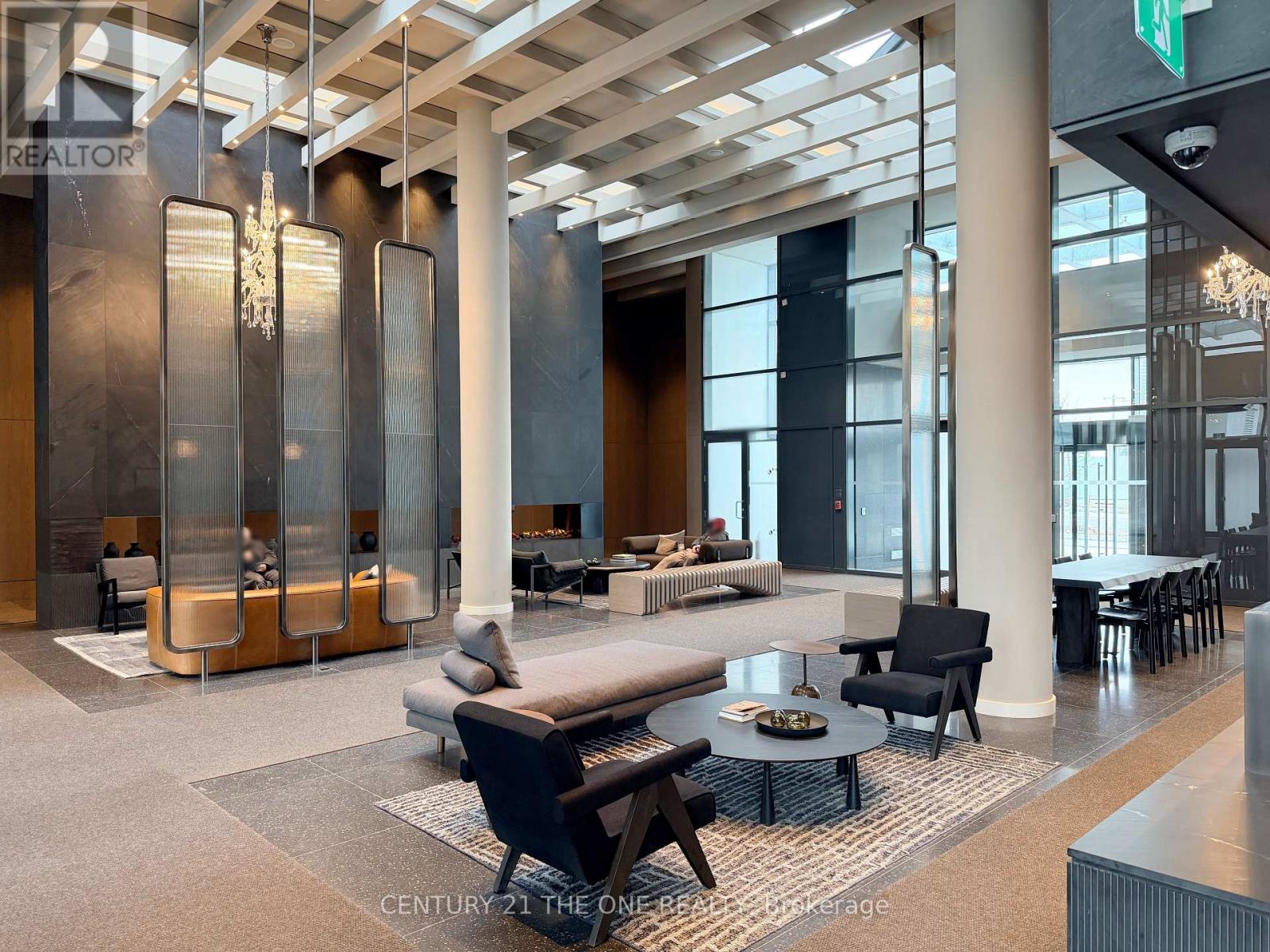 2310 - 8 Interchange Way, Vaughan (Vaughan Corporate Centre), Ontario  L4K 5Z7 - Photo 15 - N12694022