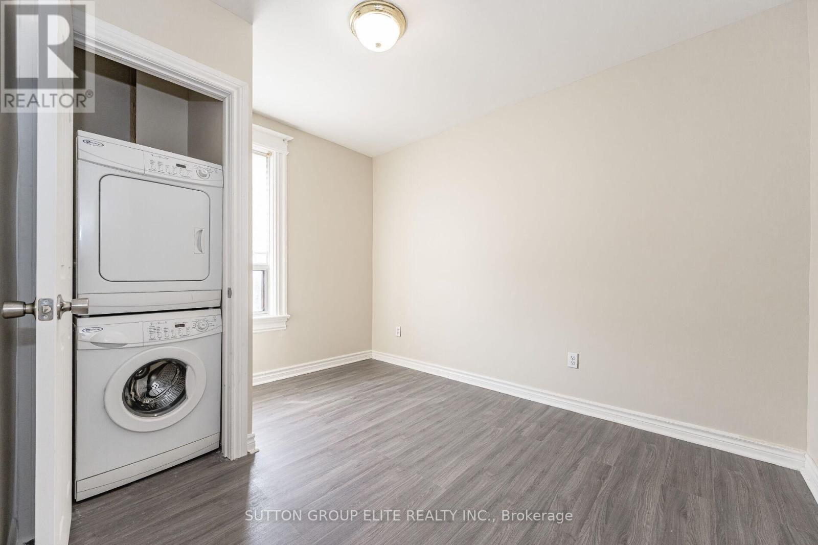 Upper - 23 Burnfield Avenue, Toronto (Dovercourt-Wallace Emerson-Junction), Ontario  M6G 1Y4 - Photo 22 - W12694016