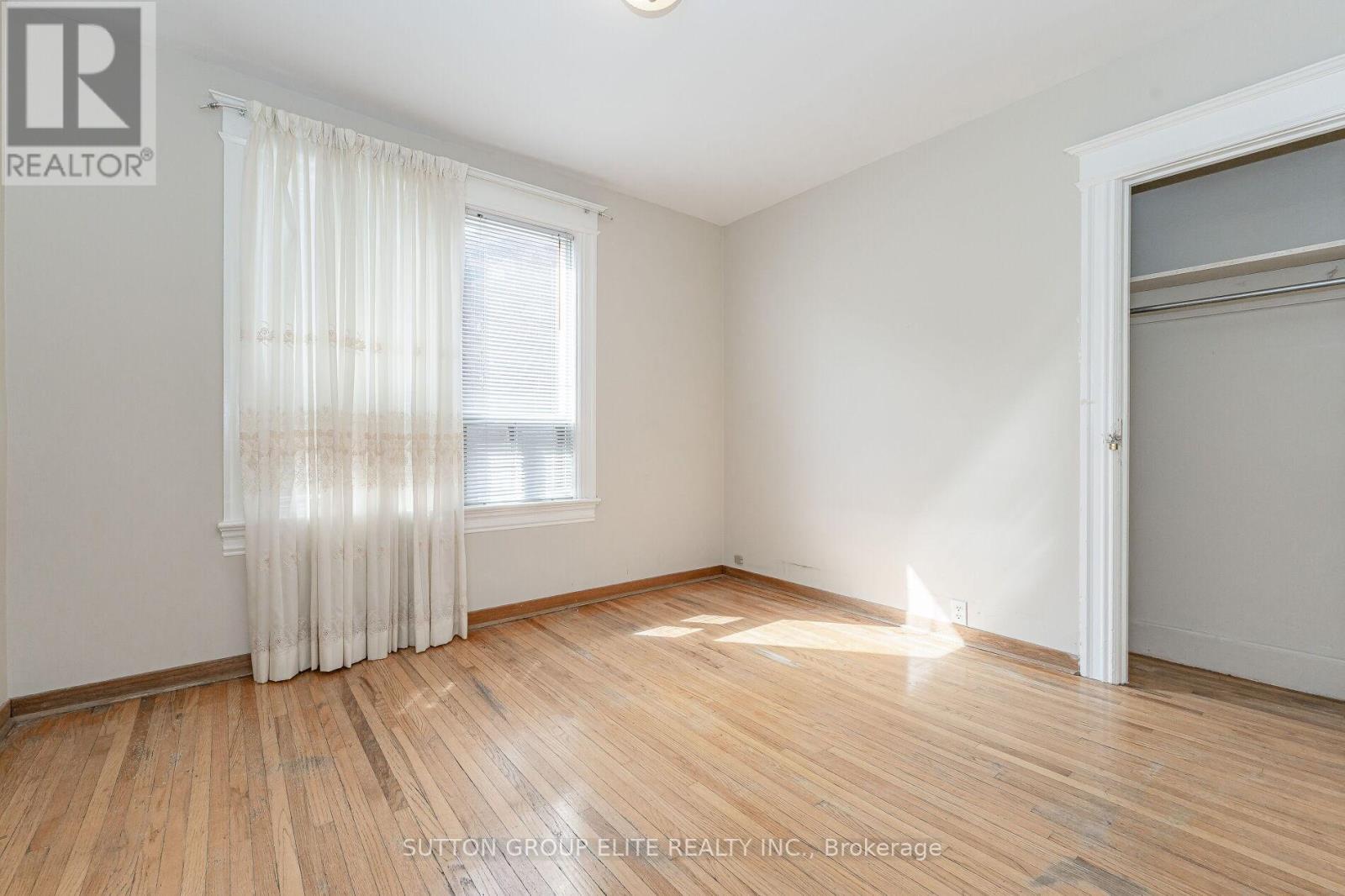 Upper - 23 Burnfield Avenue, Toronto (Dovercourt-Wallace Emerson-Junction), Ontario  M6G 1Y4 - Photo 25 - W12694016