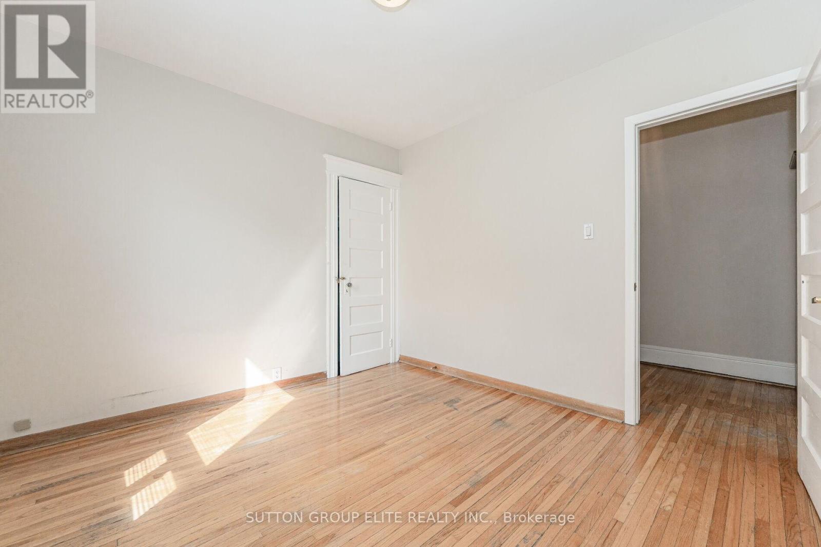 Upper - 23 Burnfield Avenue, Toronto (Dovercourt-Wallace Emerson-Junction), Ontario  M6G 1Y4 - Photo 26 - W12694016