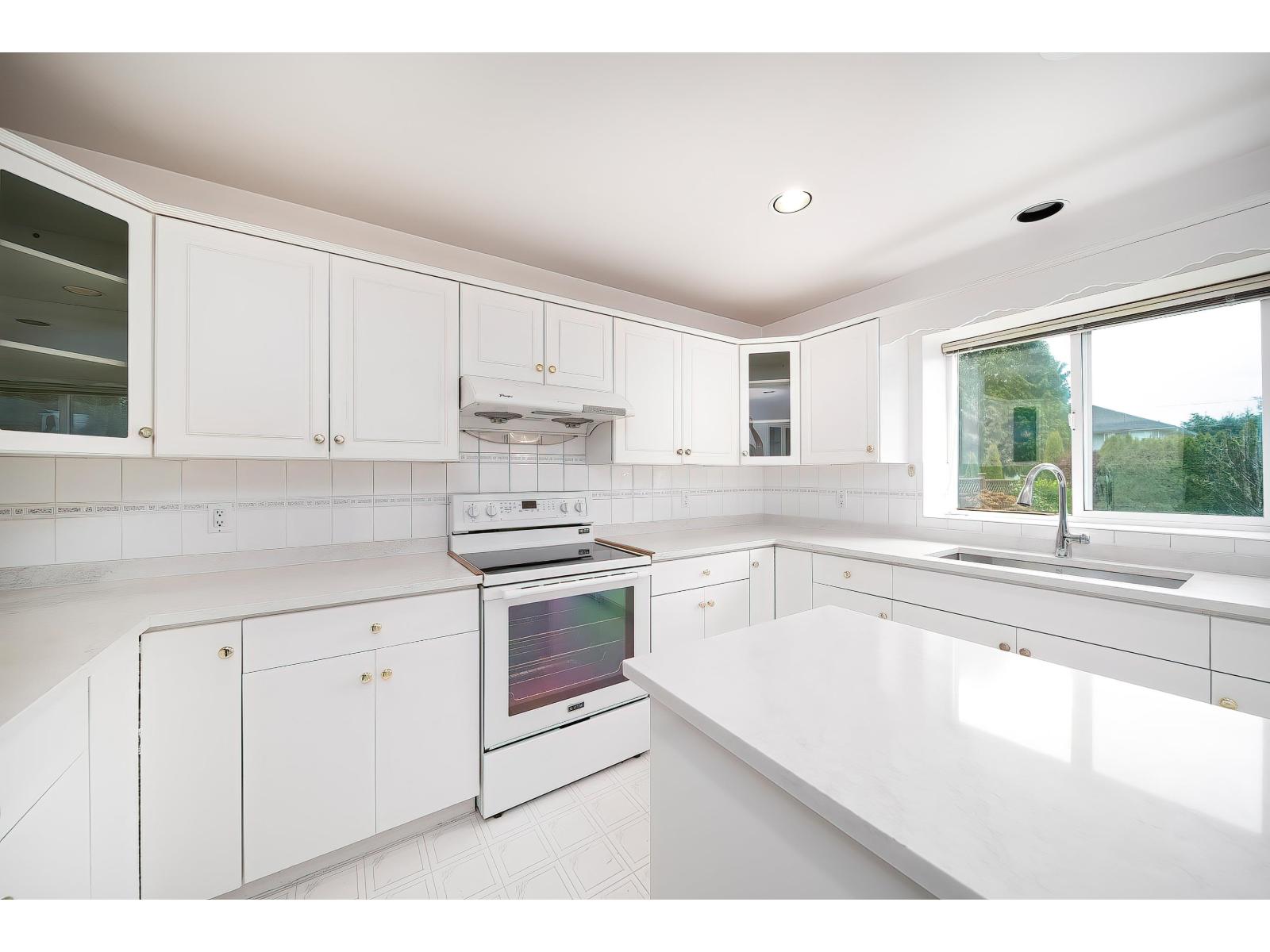 15828 88a Avenue, Surrey, British Columbia  V4N 2X9 - Photo 22 - R3077659