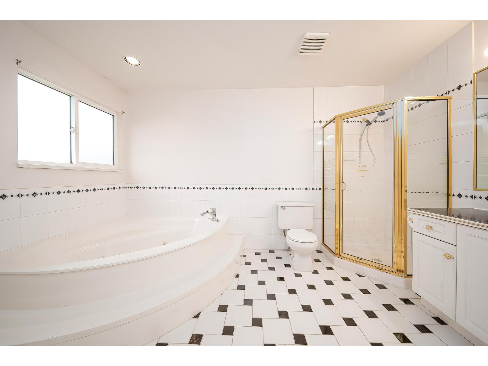 15828 88a Avenue, Surrey, British Columbia  V4N 2X9 - Photo 36 - R3077659