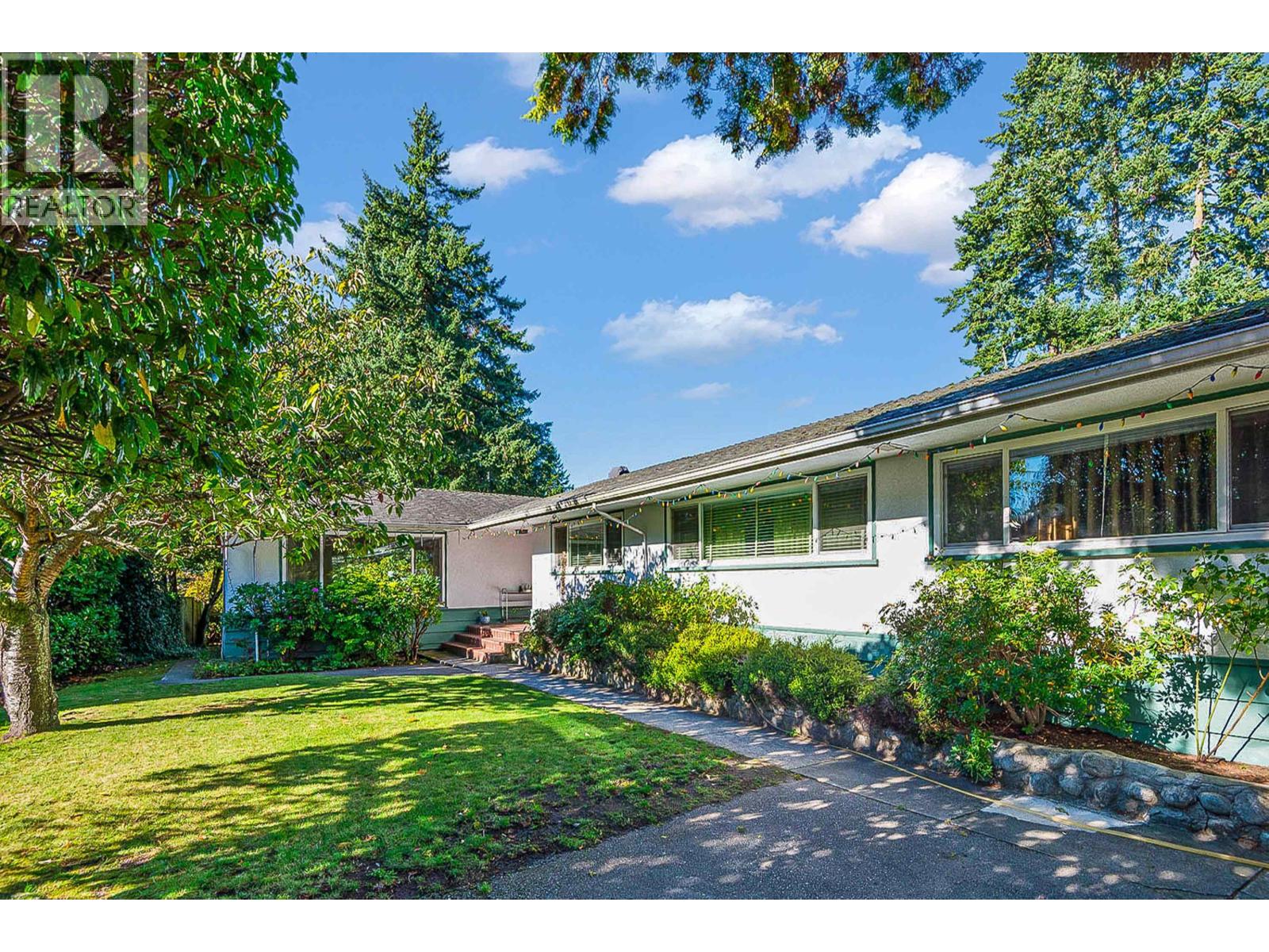 8295 ANGUS DRIVE, Vancouver, British Columbia