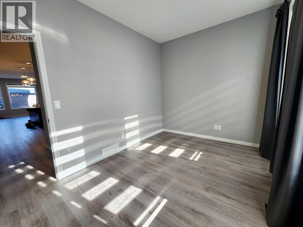 292 Lucas Boulevard Nw, Calgary, Alberta  T3P 1X2 - Photo 5 - A2278324