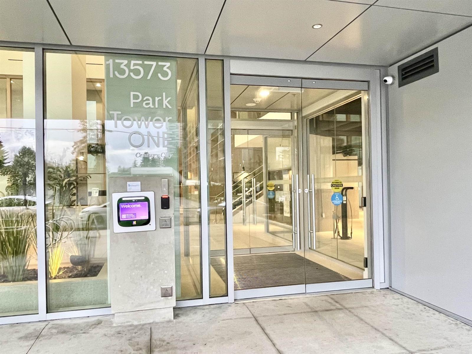 2802 13573 98a Avenue, Surrey, British Columbia  V3T 0X1 - Photo 3 - R3079196