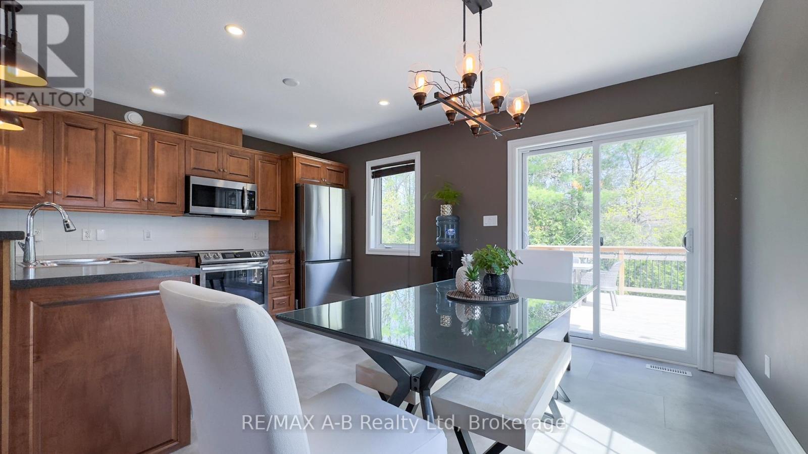 83 Sylvia Street, West Perth (Mitchell), Ontario  N0K 1N0 - Photo 14 - X12694108